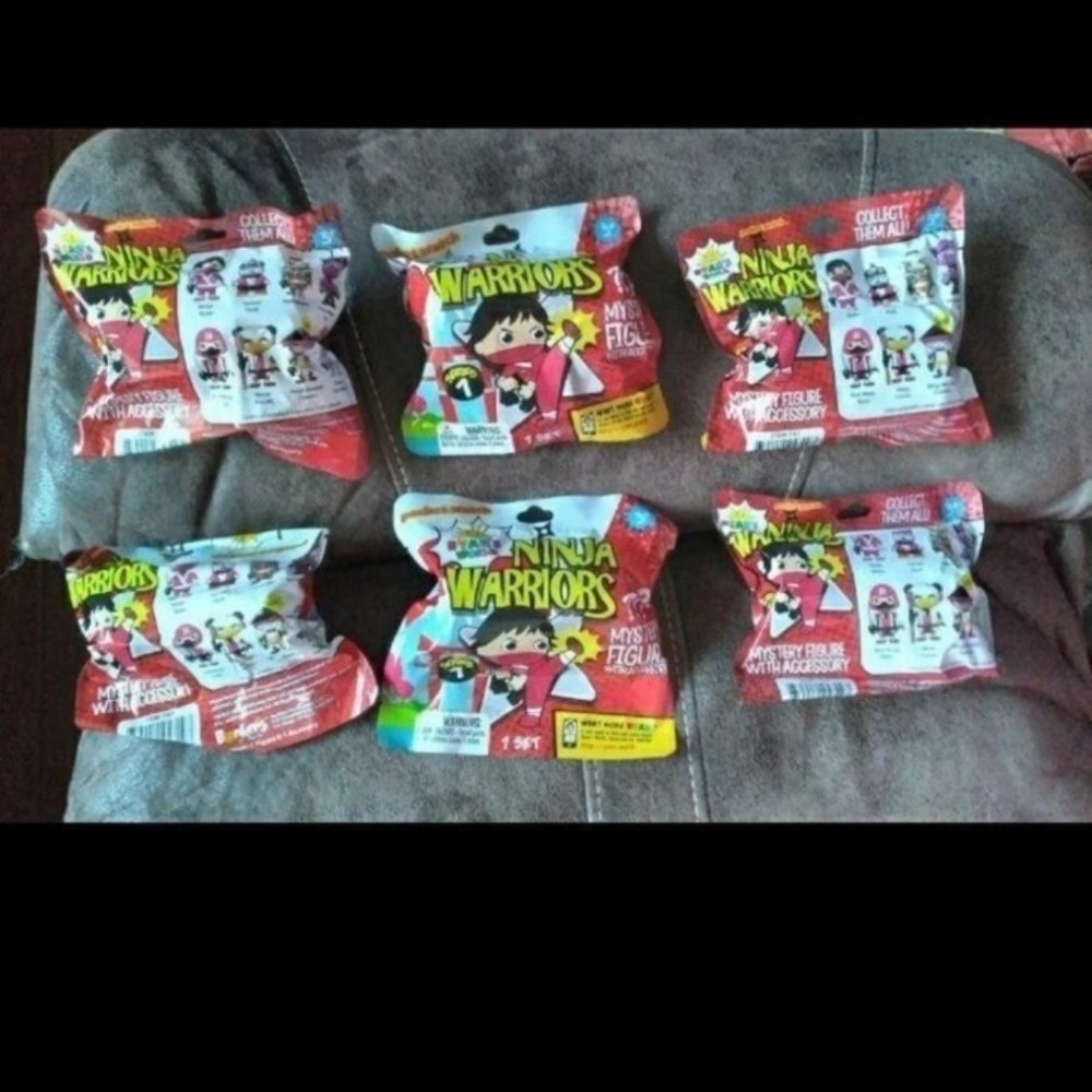 Ryan's World (Ninja Warriors) Mystery Figures Bundle